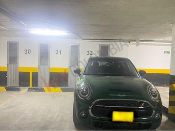 Venta Apartamento amplio, totalmente remodelado, San Patricio - Bogotá
