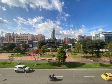 Venta Apartamento amplio, totalmente remodelado, San Patricio - Bogotá