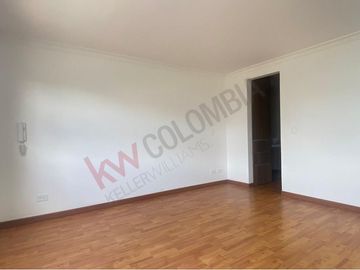 Venta Apartamento amplio, totalmente remodelado, San Patricio - Bogotá