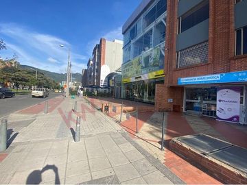 Venta Apartamento amplio, totalmente remodelado, San Patricio - Bogotá