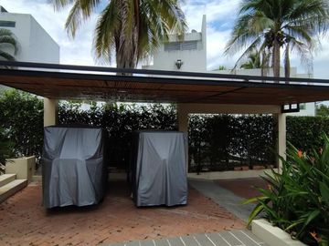 Espectacular Casa De Un Nivel En El Exclusivo Condominio El Peñon- Girardot