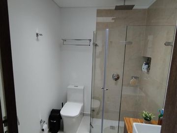 Espectacular Casa De Un Nivel En El Exclusivo Condominio El Peñon- Girardot