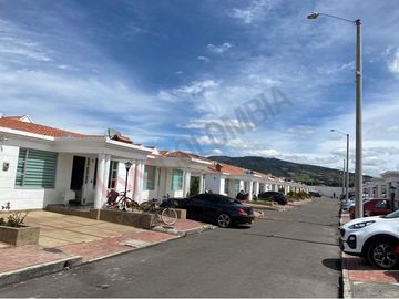 Vendo casa de un solo nivel en Conjunto Campestre en Zipaquirá