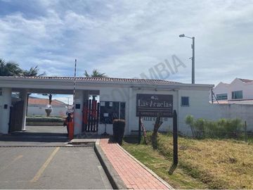 Vendo casa de un solo nivel en Conjunto Campestre en Zipaquirá