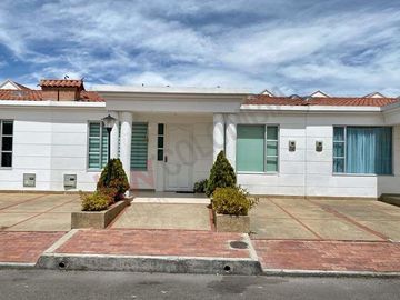 Vendo casa de un solo nivel en Conjunto Campestre en Zipaquirá