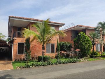 Venta Casa En el Castillo, la Herrería, Jamundi, Valle Del Cauca