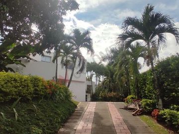 En Venta Casa los Almendros, Pance, Cali