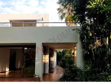 En Venta Casa los Almendros, Pance, Cali