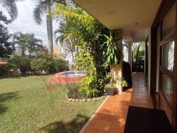 En Venta Casa los Almendros, Pance, Cali