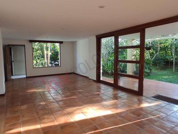 En Venta Casa los Almendros, Pance, Cali