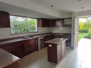 En Venta Casa los Almendros, Pance, Cali