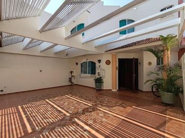 Casa en Venta a 30 pasos de playa Santa Ana, Fracc. Costa del Sol, Boca del Rio, Veracruz
