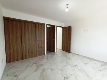 CASA EN VENTA, NUEVA, LOMAS DE COCOYOC, CON ALBERCA Y JARDÍN, MORELOS