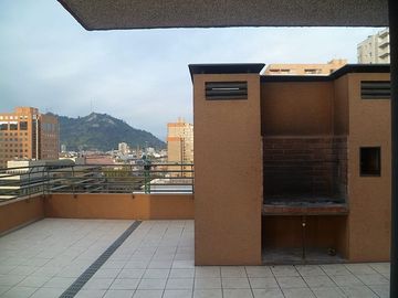 PAPEL MURAL Y PISO FLOTANTE NUEVO