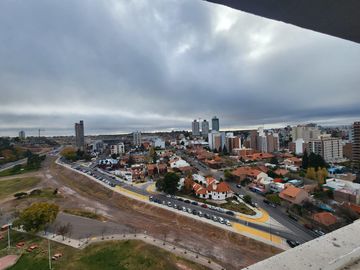 Venta Departamento 3 dorm c/Balcon.  y terraza -Ant. Argentina al 300 ,EDIFICIO ALMA BARDA , Neuquen