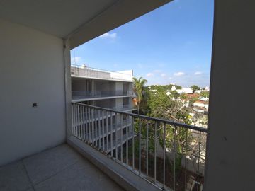 VENTA  4 Ambientes al frente emprendimiento premium. DEVOTO