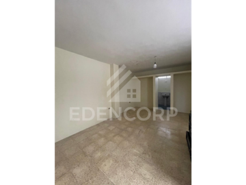 Casa esquinera en Cdla. La Garzota