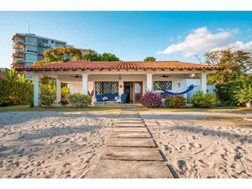 VENTA CASA FRENTE AL MAR EN PLAYA BLANCA, ÚNICA OPORTUNIDAD