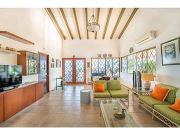 VENTA CASA FRENTE AL MAR EN PLAYA BLANCA, ÚNICA OPORTUNIDAD