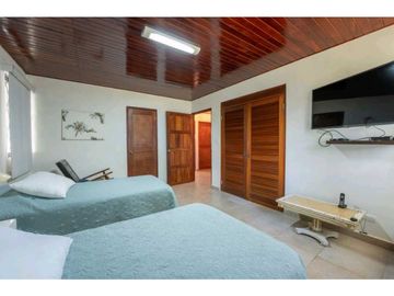 VENTA CASA FRENTE AL MAR EN PLAYA BLANCA, ÚNICA OPORTUNIDAD