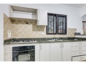 VENTA Y ALQUILER CASA  CON LINEA BLANCA EN RESIDENCIAL CV