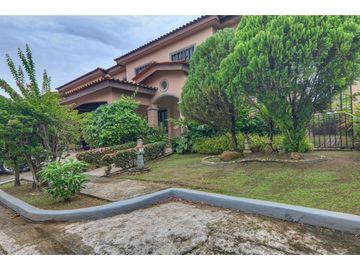 VENTA Y ALQUILER CASA  CON LINEA BLANCA EN RESIDENCIAL CV