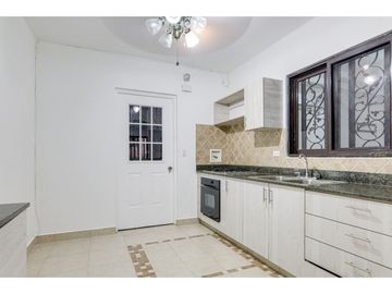 VENTA Y ALQUILER CASA  CON LINEA BLANCA EN RESIDENCIAL CV