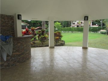 VENTA CASA EN ANCÓN RESIDENCIAL CAMINO DE CRUCES EL DORADO KAF