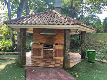 VENTA CASA EN ANCÓN RESIDENCIAL CAMINO DE CRUCES EL DORADO KAF