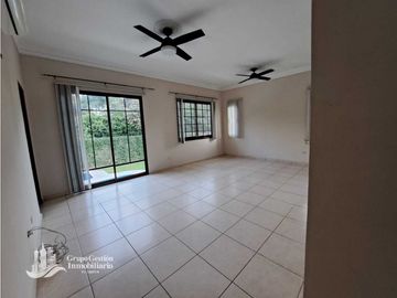 VENTA CASA EN ANCÓN RESIDENCIAL CAMINO DE CRUCES EL DORADO KAF