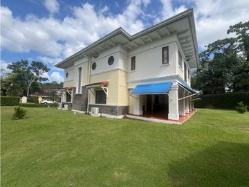 VENTA CASA EN ANCÓN RESIDENCIAL CAMINO DE CRUCES EL DORADO KAF