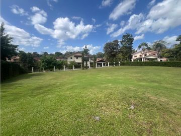 VENTA CASA EN ANCÓN RESIDENCIAL CAMINO DE CRUCES EL DORADO KAF