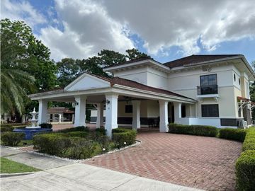 VENTA CASA EN ANCÓN RESIDENCIAL CAMINO DE CRUCES EL DORADO KAF