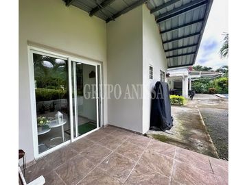 Oportunidad! Se Vende de Hermosa Finca con Casa en Lídice, Capira