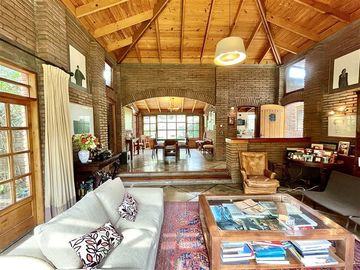 Casa en Venta en Av. Del Parque / El Almendro