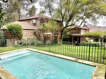 Casa en Venta en Av. Del Parque / El Almendro