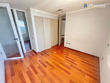 Departamento en Venta en Edificio Punta Cavancha piso 3 TS