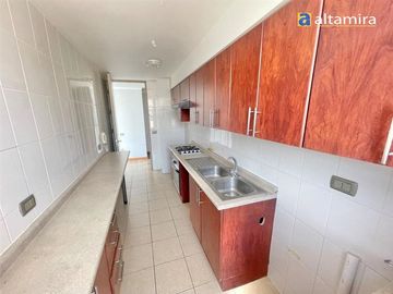 Departamento en Venta en Edificio Punta Cavancha piso 3 TS