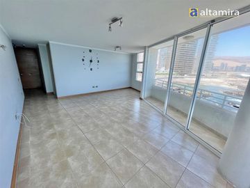 Departamento en Venta en Edificio Punta Cavancha piso 3 TS