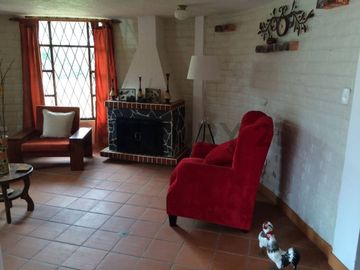 VENTA HERMOSA QUINTA EN GUAYLLABAMBA