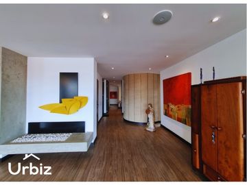 Se vende Apartamento de Lujo en Santa Paula, 317m, 5 Parqueaderos