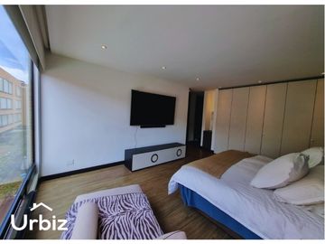 Se vende Apartamento de Lujo en Santa Paula, 317m, 5 Parqueaderos