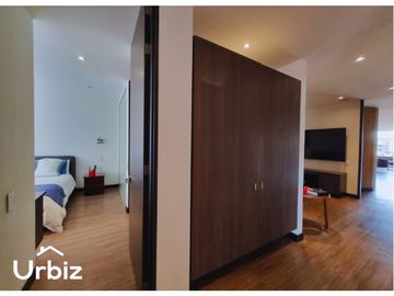 Se vende Apartamento de Lujo en Santa Paula, 317m, 5 Parqueaderos