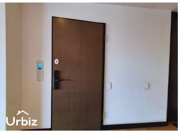 Se vende Apartamento de Lujo en Santa Paula, 317m, 5 Parqueaderos