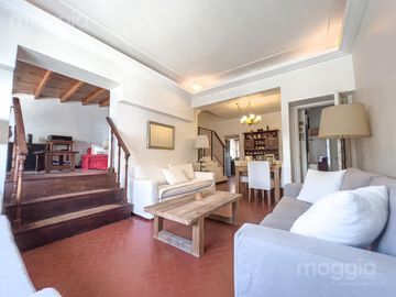 Casa en Venta en El Bajo de San Isidro, Lasalle Al Río con 5 Dormitorios