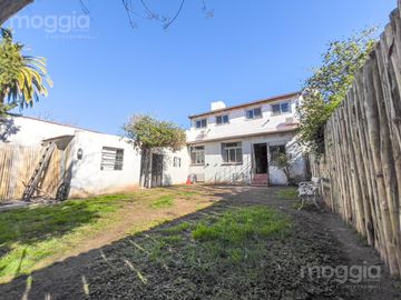 Casa en Venta en El Bajo de San Isidro, Lasalle Al Río con 5 Dormitorios