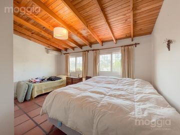 Casa en Venta en El Bajo de San Isidro, Lasalle Al Río con 5 Dormitorios