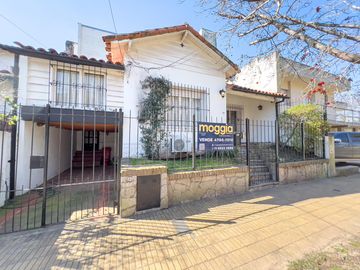 Casa en Venta en El Bajo de San Isidro, Lasalle Al Río con 5 Dormitorios