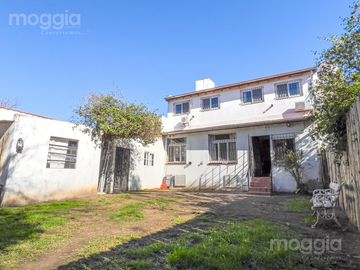 Casa en Venta en El Bajo de San Isidro, Lasalle Al Río con 5 Dormitorios