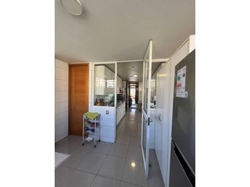 UF 14.200 Espectacular! Dpto en venta 3D+3B+Servicio./ Gotemburgo, Las Condes.